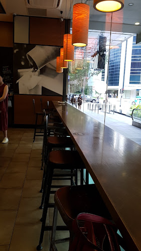 Starbucks 100AM - Hospitality and gastronomy