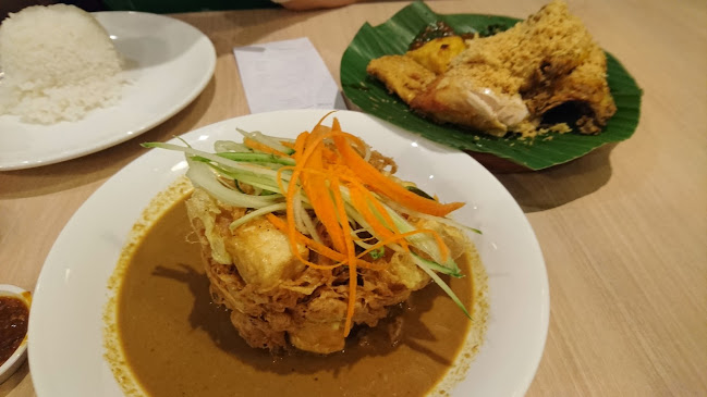 Comentarii opinii despre Ayam Penyet Ria - Lucky Plaza