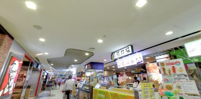 200 Victoria St, #B1 - 08 Bugis Junction, Singapore 188021