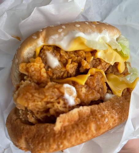 678A Woodlands Ave 6 04, #01-04 Admiralty Place, 731678