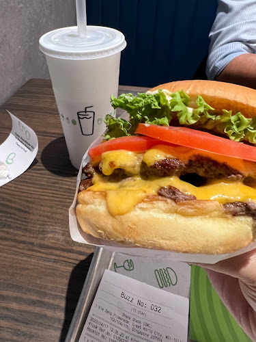 Comentarii opinii despre Shake Shack Great World