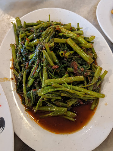 Wee Nam Kee Hainanese Chicken Rice Restaurant - Hospitality and gastronomy