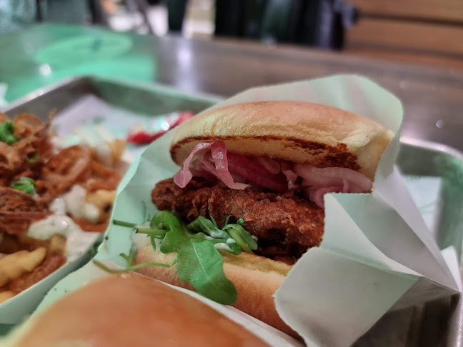 Shake Shack Jewel Changi - Hospitality and gastronomy