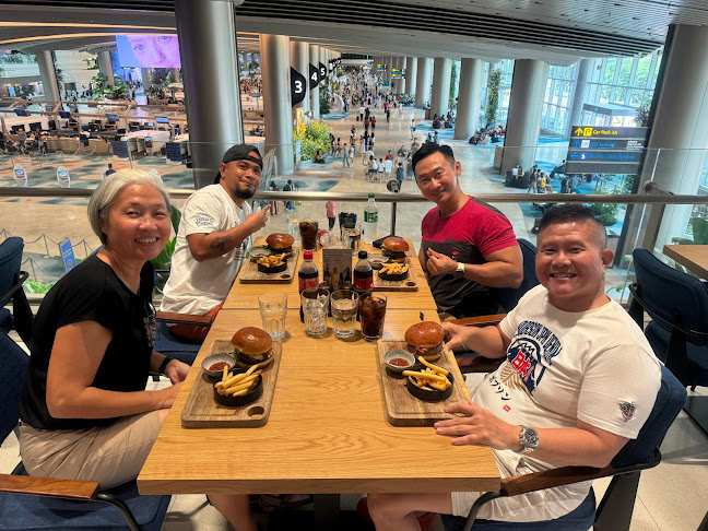 Jones The Grocer Express - Hospitality and gastronomy