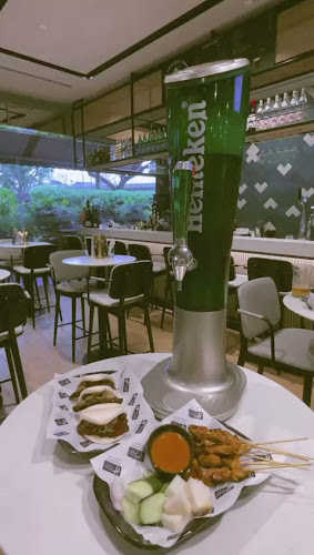 Opinii despre Express Cafe & Bar @ Holiday Inn Express & Suites Singapore Novena în Singapore - Hospitality and gastronomy