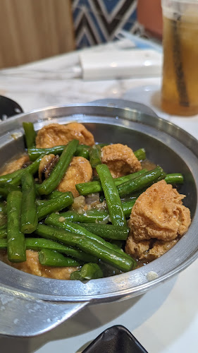 Lau Wang Claypot Delights @ Singpost Centre - Singapore