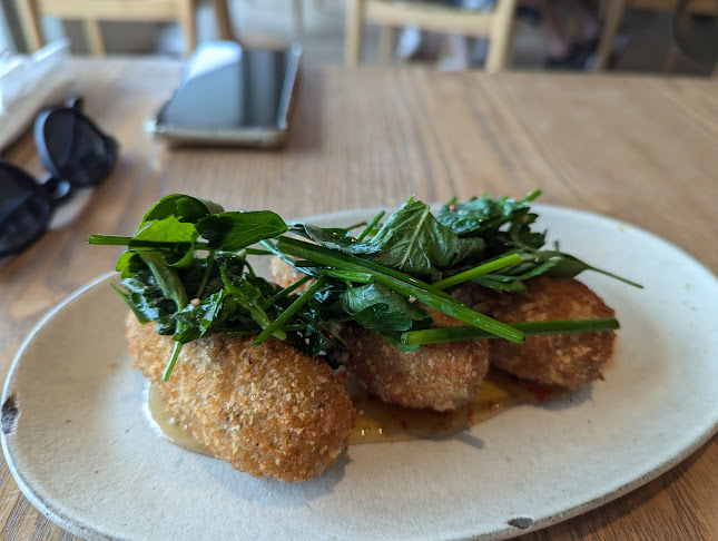 Comentarii opinii despre Frankie & Fern's