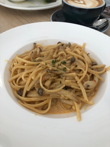 Opinii despre The Living Room Cafe - Zion Bishan în Singapore - Hospitality and gastronomy