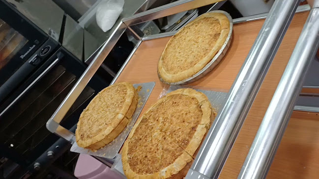 Auntie Peng Banana Pie - Singapore