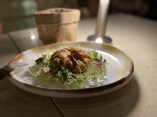 Loulou - French Cuisine & Wine Bar - Singapore