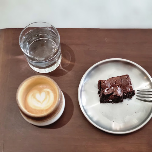 Comentarii opinii despre Grey Area Coffee Roasters