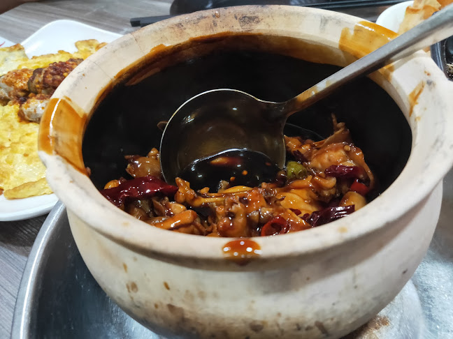 NO.5 Bukit Timah Live Bull Frog Claypot Porridge - Singapore