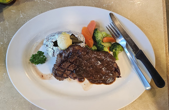 Buddy Hoagies Café & Grill (Waterway Point) - Hospitality and gastronomy