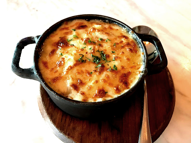 Wooloomooloo Steakhouse Singapore - Hospitality and gastronomy