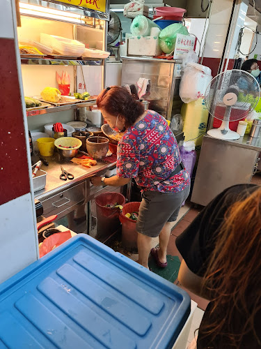 Comentarii opinii despre Broadway Coffeeshop @ 644 Hougang Ave 8