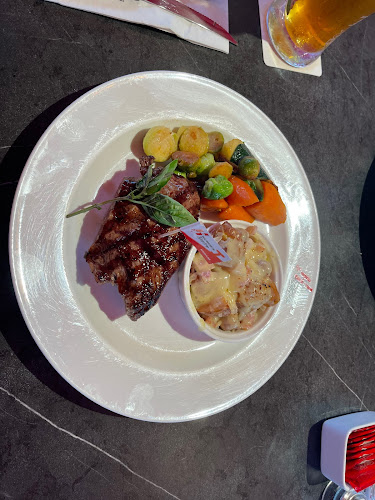 Huber's Bistro - Hospitality and gastronomy