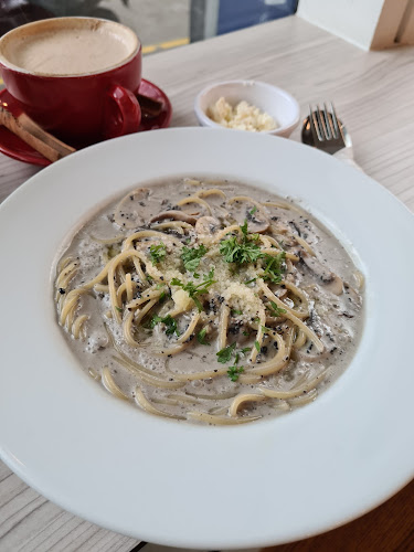 Craftsmen Coffee (Clarke Quay Central) - Hospitality and gastronomy