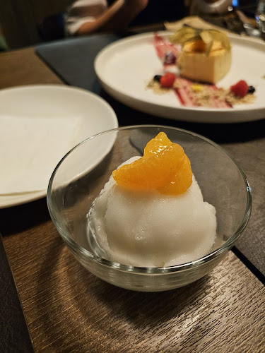 70 Telok Ayer St, #01-01, Singapore 048458