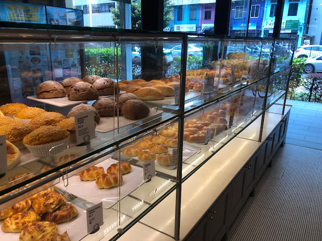 BreadTalk Zhongshan Mall - Hospitality and gastronomy