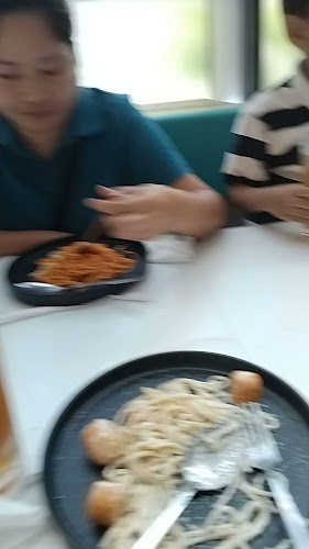 Geláre Cineleisure - Hospitality and gastronomy