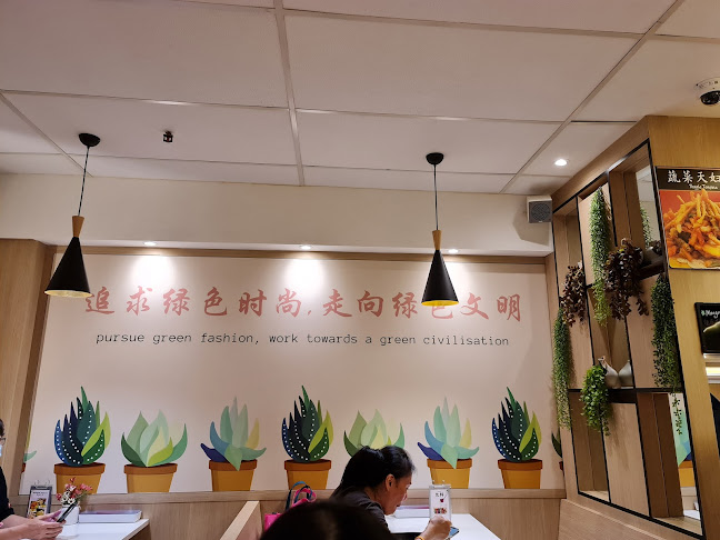 Opinii despre Red Apple Veggie Cafe în Singapore - Hospitality and gastronomy