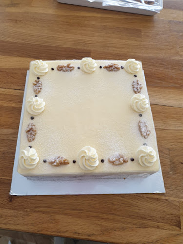 Lynda Ann - Hospitality and gastronomy