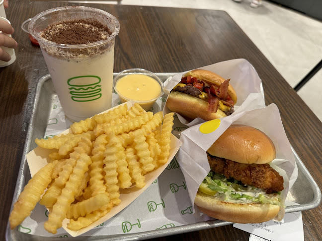 Opinii despre Shake Shack Jewel Changi în Singapore - Hospitality and gastronomy