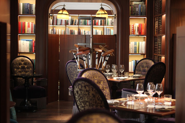 Comentarii opinii despre Officers’ Mess Polo Bar