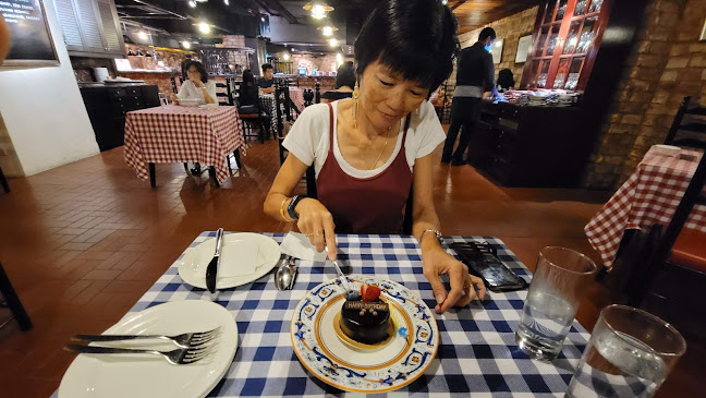 Pete's Place - Singapore