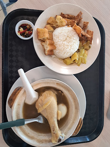 Comentarii opinii despre Staff Cafeteria