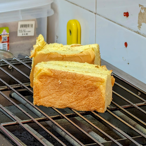 590 Upper Thomson Rd, #01-31 Sembawang Hills Food Centre, Singapore 574419