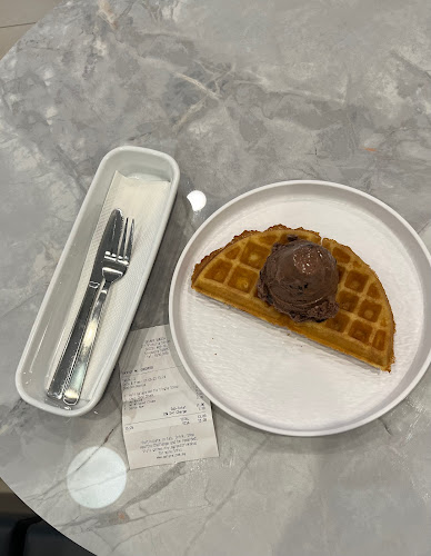 Geláre Bugis+ - Singapore