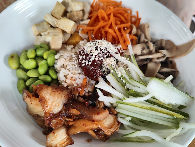 Lilac Oak | Vegan Café & Bakes