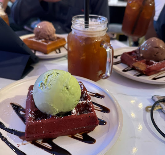 Comentarii opinii despre HEY SUGAR