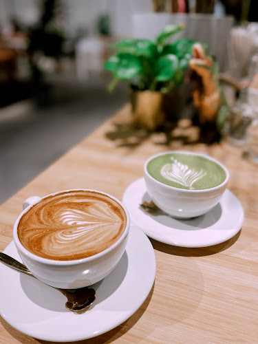 Opinii despre Bailey And Whiskey în Singapore - Hospitality and gastronomy