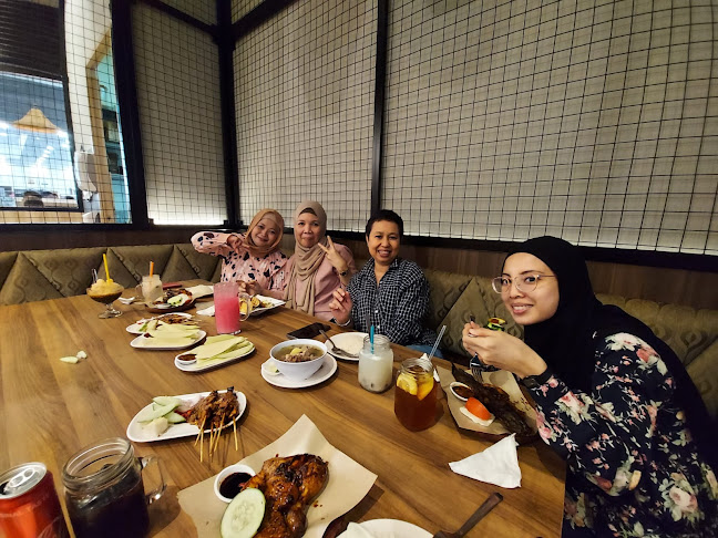 Ayam Penyet President - Singapore