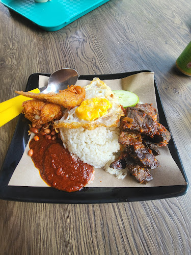 Warung Wak Din Nasi Padang - Hospitality and gastronomy
