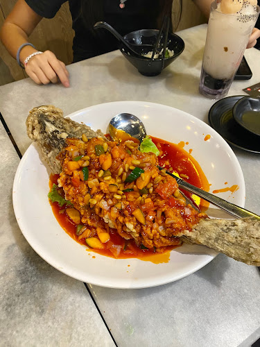 Wok Master Paya Lebar Square |Singapore Chinese Restaurant | Chili Crabs Curry Fish Head - Singapore