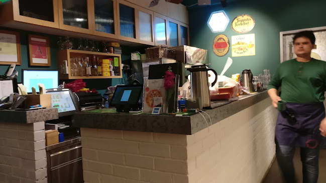 Peperoni Pizzeria @ Upper Thomson - Hospitality and gastronomy