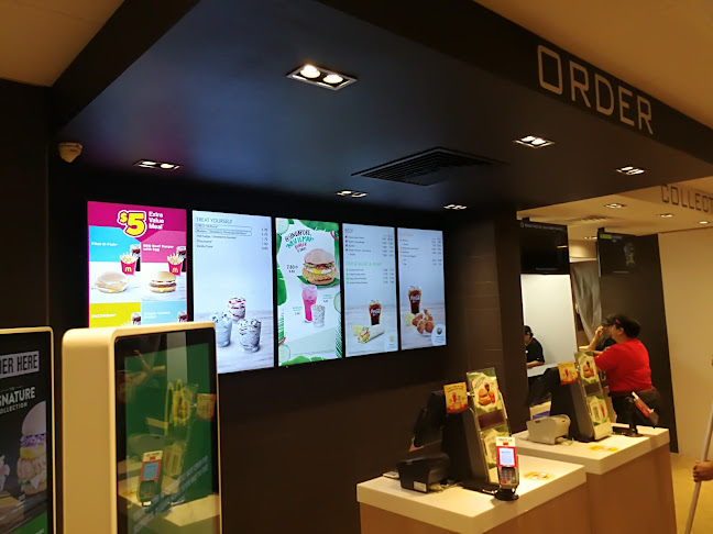 Blk 208 Hougang St 21, #01-217, Singapore 530208