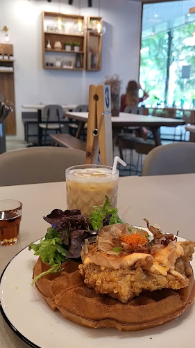 Opinii despre Refuel J9 în Singapore - Hospitality and gastronomy