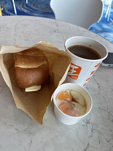 Heavenly Wang @ Changi Airport T1 Transit