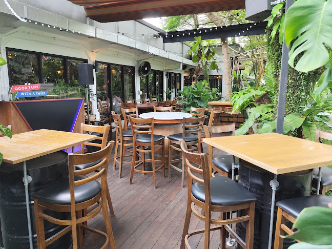 Opinii despre The Coastal Settlement în Singapore - Hospitality and gastronomy