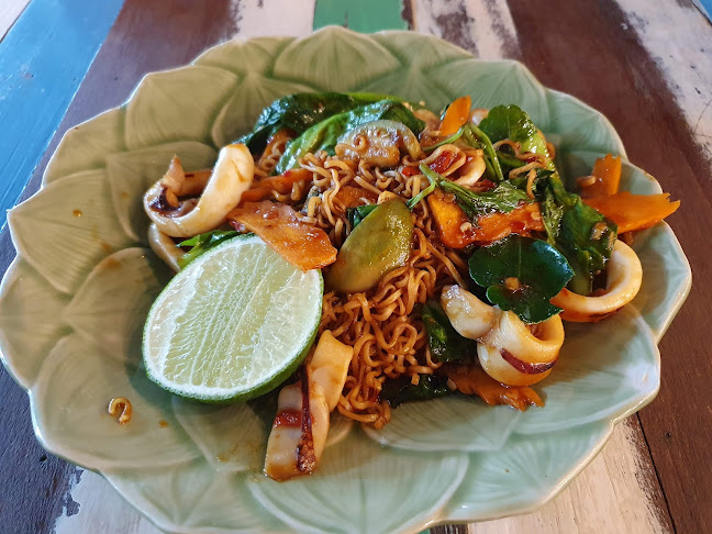 Warm Up Cafe @ The Star Vista - Singapore