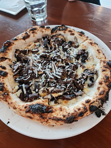 Opinii despre Zazz Pizza în Singapore - Hospitality and gastronomy