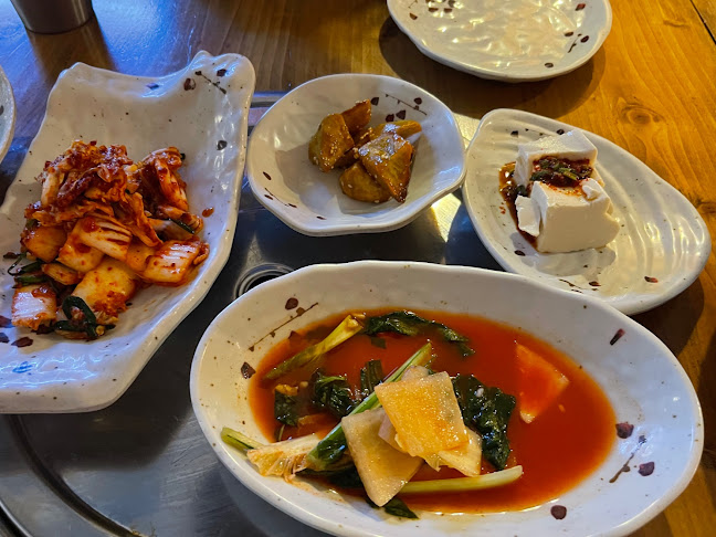 Comentarii opinii despre The Gogijip, Halmae Gukbab, Hanyang Bulgogi (HDC)