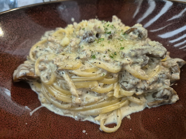 Opinii despre Burrata Joy & Gustavo Lapasta Katong V în Singapore - Hospitality and gastronomy