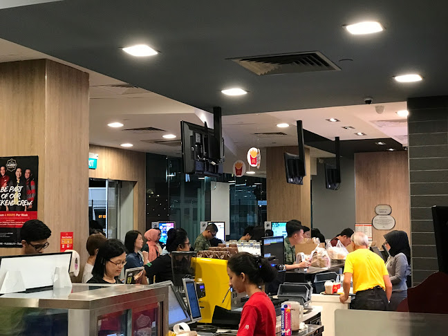 Comentarii opinii despre McDonald's Choa Chu Kang Lot 1
