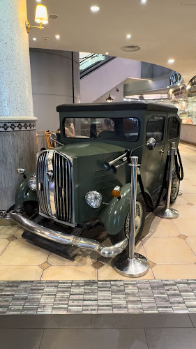 2 Orchard Turn, B4-07 ION Orchard, Singapore 238801