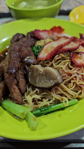 Mayflower Market & Food Centre